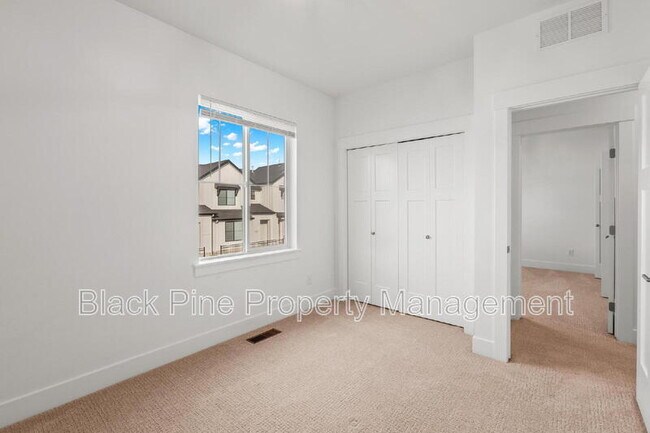 Building Photo - 7184 W Riverwood St