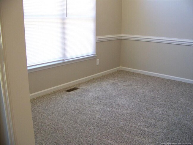 Building Photo - 1981 Wheeling St