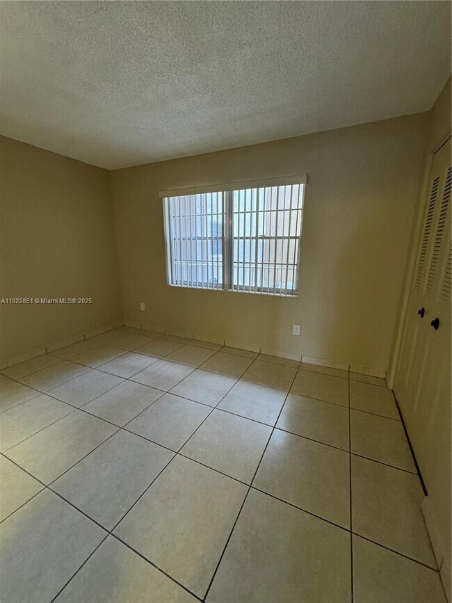 Building Photo - 7747 SW 86th St