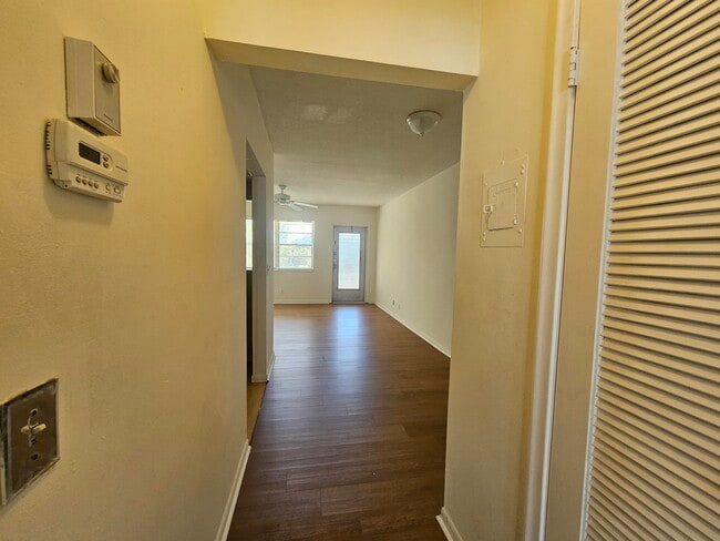 Building Photo - 214 Easthampton I