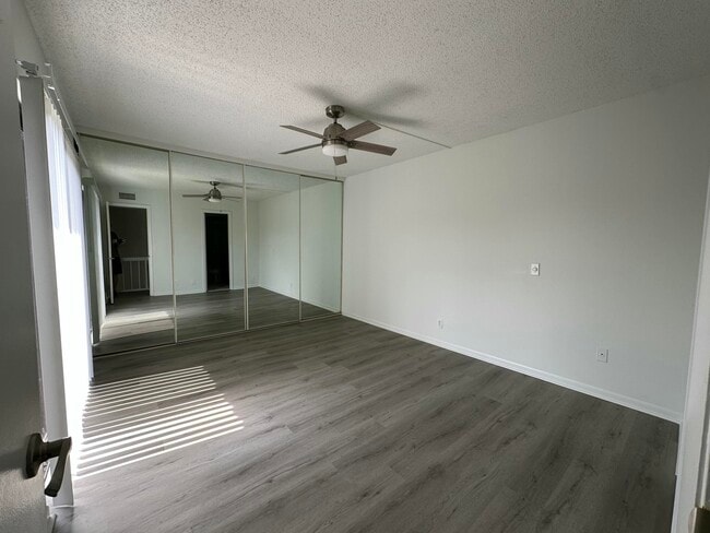 Building Photo - 1771 San Jose Dr