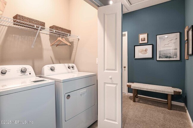 Building Photo - 10654 Towns Wy