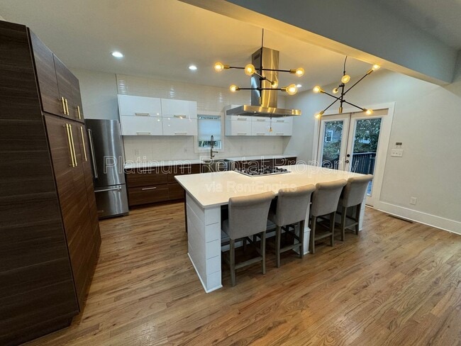 Building Photo - 150 Dahlgren St SE