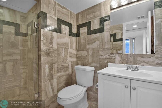 Building Photo - 4201 N Ocean Dr