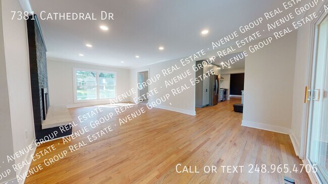 Building Photo - 7381 Cathedral Dr