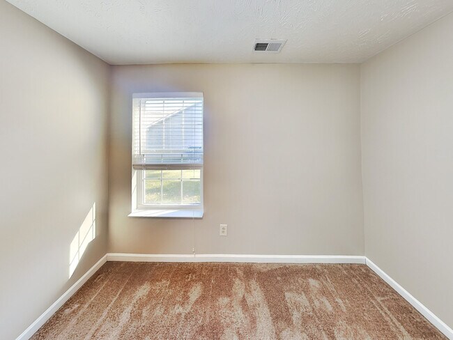 Building Photo - 1559 Whisler Dr