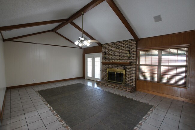 Building Photo - Coming Soon: Charming 3 Bedroom, 2 Bathroo...