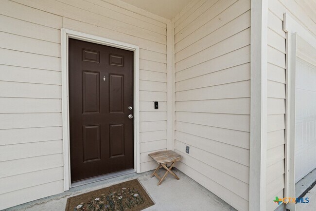 Building Photo - 14426 Elkhorn Crest