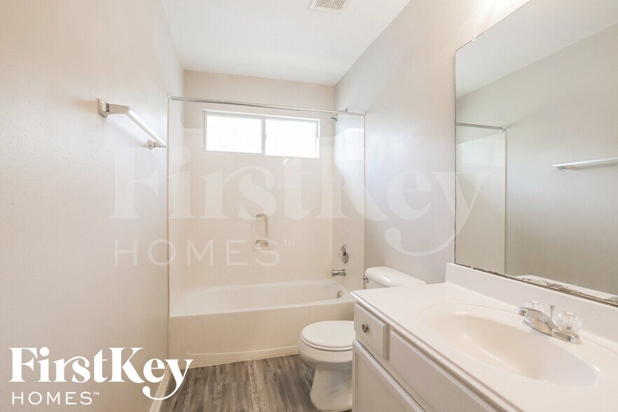 Building Photo - 2911 Cypress Island Dr