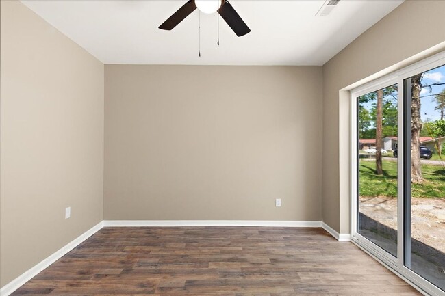 Building Photo - 309 Rickenbacker Dr