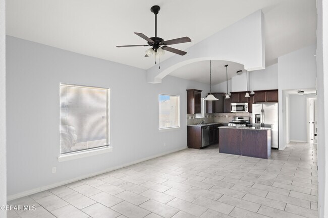 Building Photo - 14368 Chris Zingo Ln