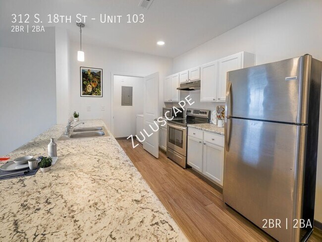 Building Photo - 312 S 18th St