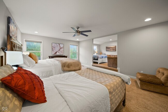 Building Photo - 10599 Geist View Dr