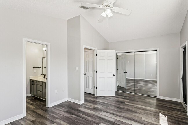 Building Photo - 6918 Sea Turtle Cir