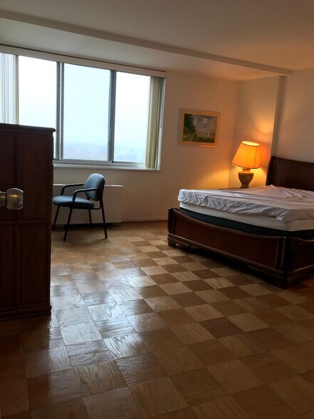 Building Photo - 10500 Rockville Pike