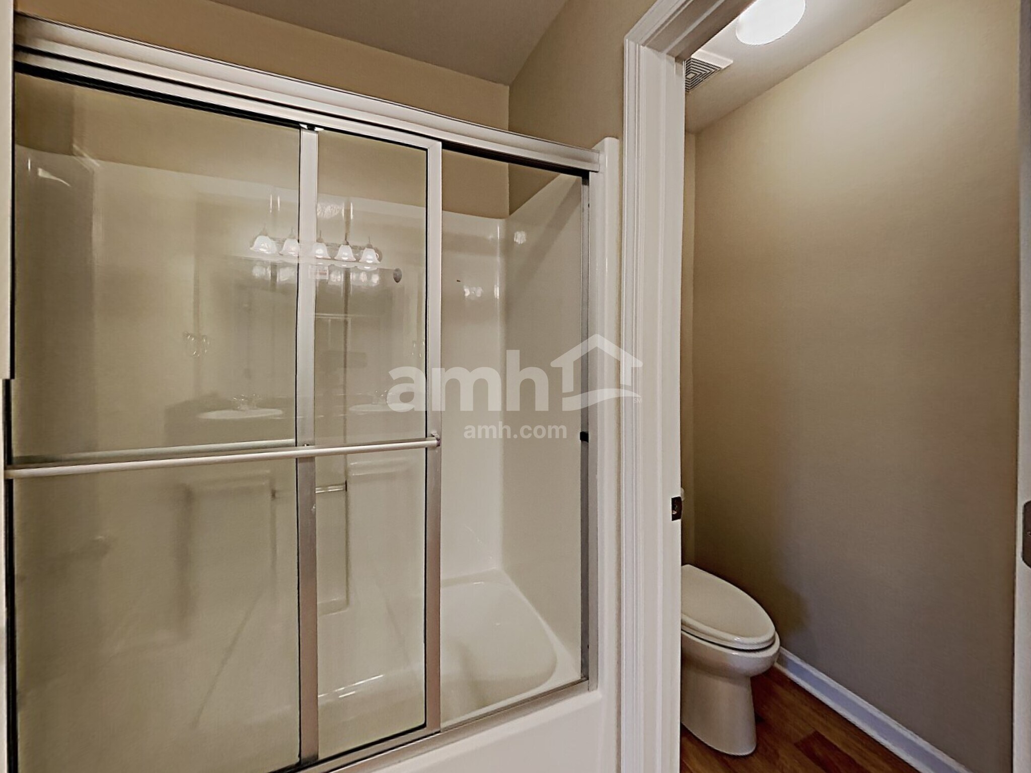 Building Photo - 507 Round Rock Trl