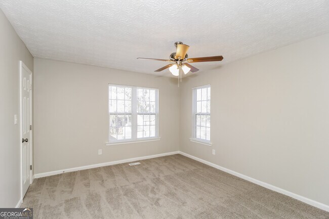 Building Photo - 1358 Ling Dr