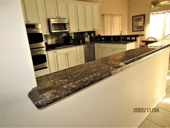 Building Photo - 82487 Bogart Dr