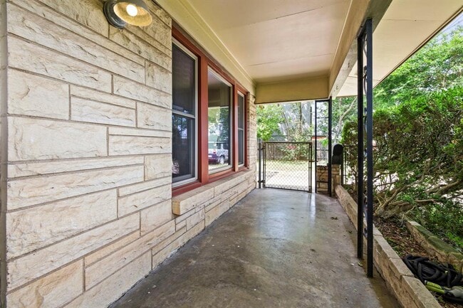 Building Photo - 7808 Watson St