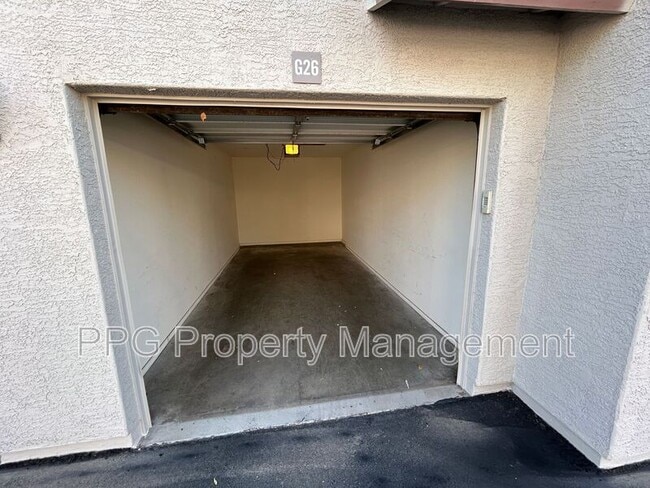 Building Photo - 9555 E Raintree Dr