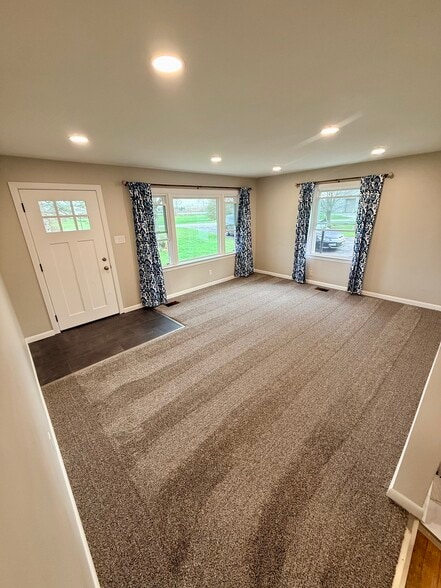 Building Photo - 6480 E County Road 700 N