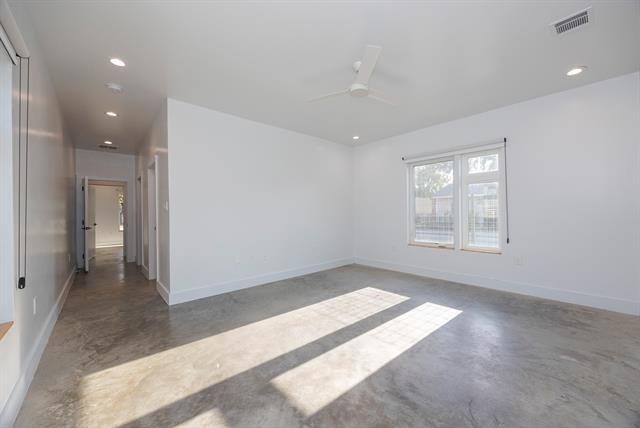 Building Photo - 1021 Nomas St