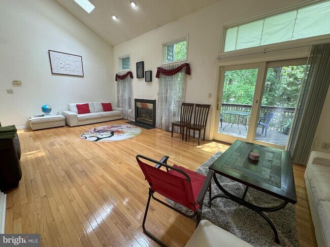 Building Photo - 36 Lavender Dr