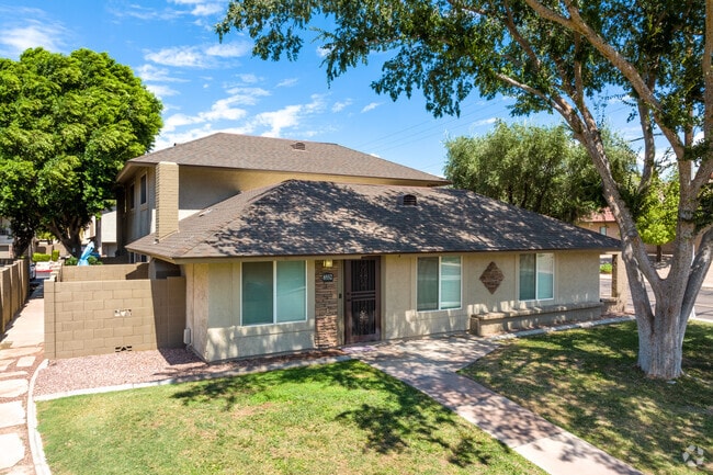 Primary Photo - Scottsdale Villas