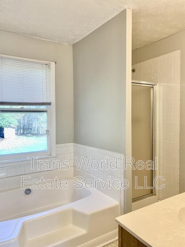 Building Photo - 1506 Betts Mill Rd