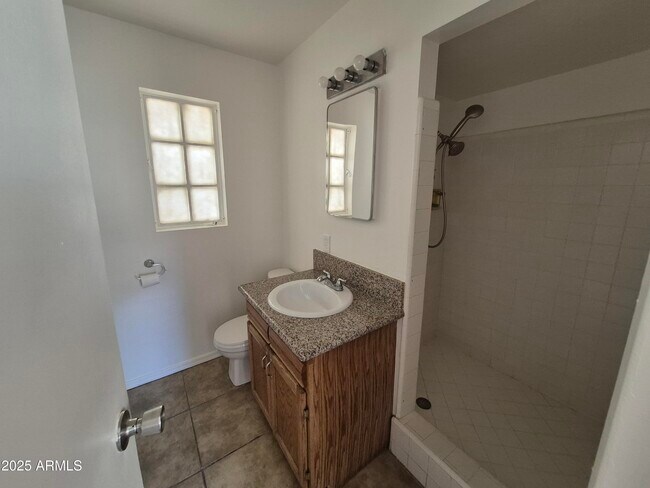 Building Photo - 3945 W Orange Dr