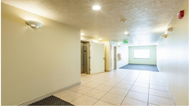 Building Photo - 1156 E 3300 S