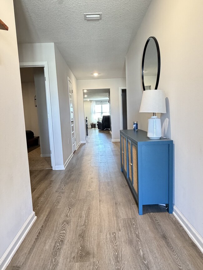 Building Photo - 4656 Honor Guard Wy