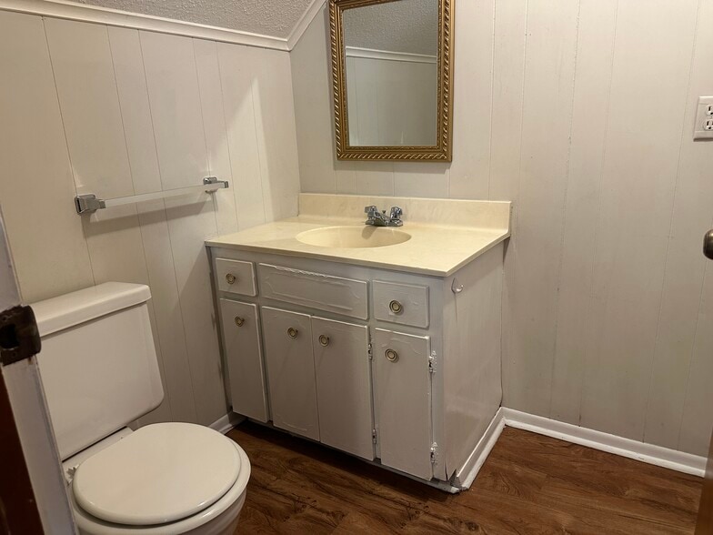 Half Bath downstairs - 103 Skyview Dr