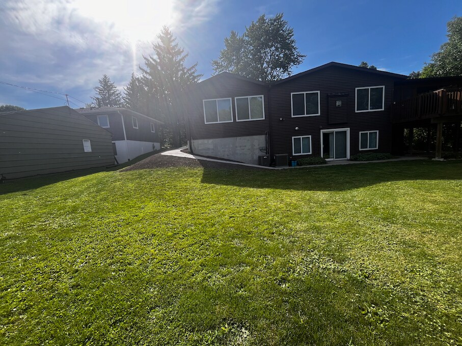 Building Photo - 1115 N Utah Ave