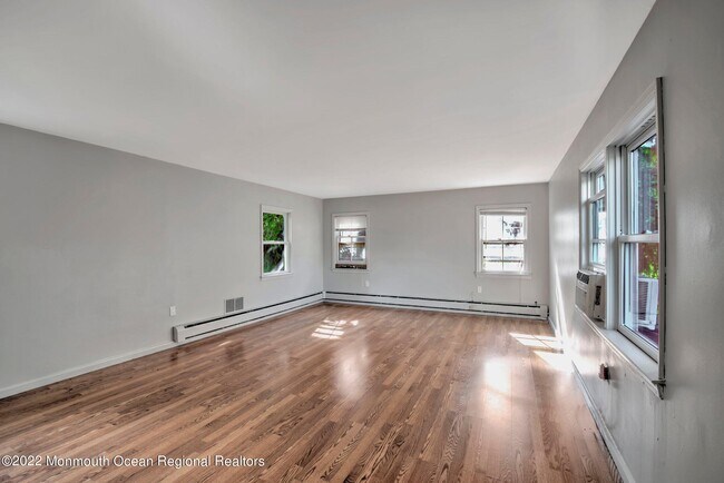 Building Photo - 284 Millstone Rd
