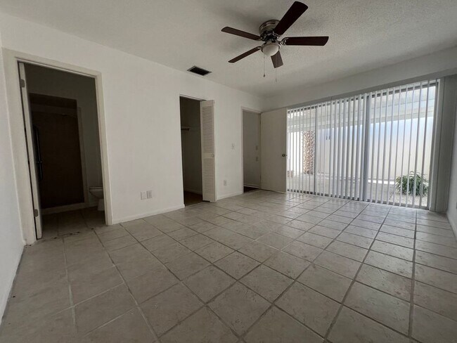 Building Photo - 151 Mariposa