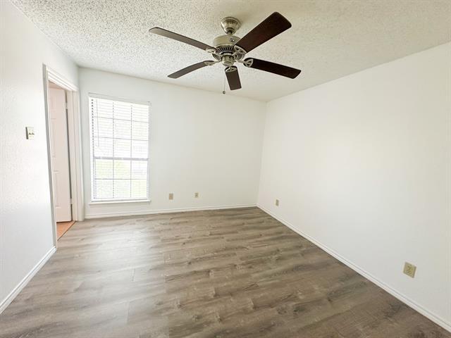 Building Photo - 16301 Ledgemont Ln