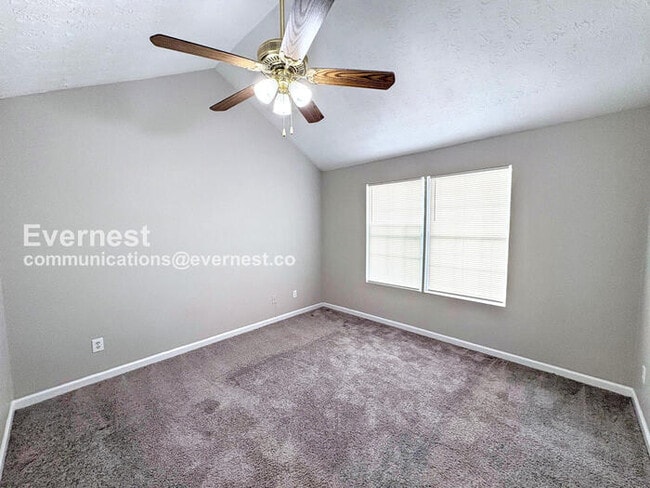 Building Photo - 9251 Clb Vw Trce