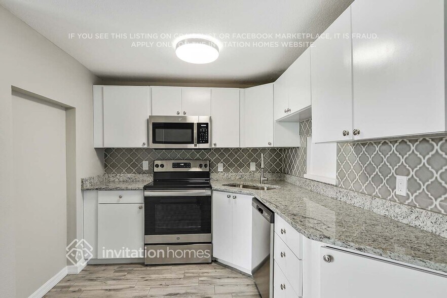 Building Photo - 11796 104th St
