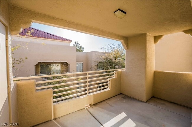 Building Photo - 1908 Villa Palms Ct