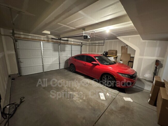 Building Photo - 7421 Marbled Wood Pt