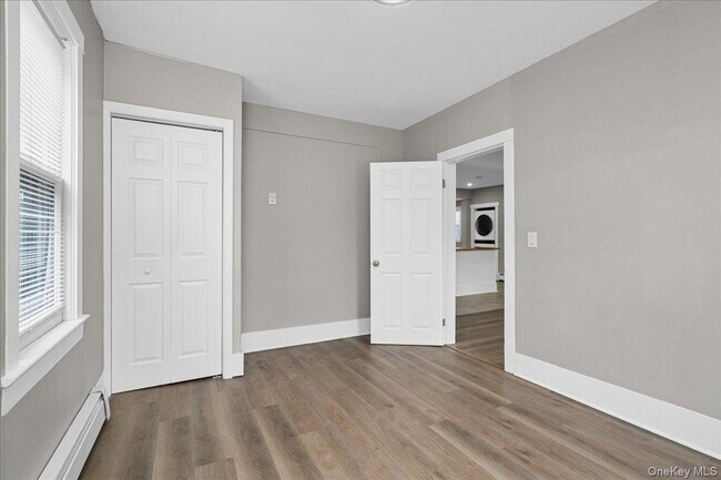 Building Photo - 453 NY-17M