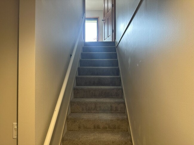 Building Photo - Beautifully Remodeled 3-Bedroom Home with ...