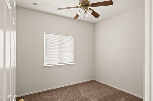 Building Photo - 5376 Jose Duran Ln