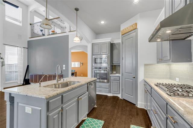 Building Photo - 5811 Lightfoot Ln