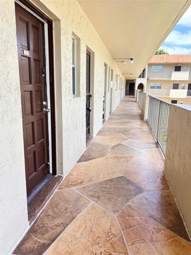 Building Photo - 6300 S Falls Cir Dr