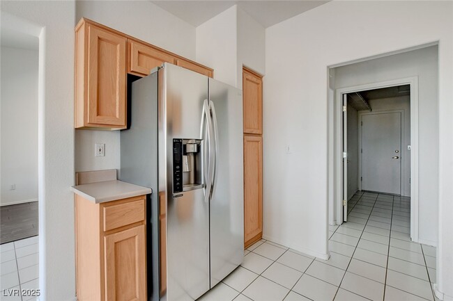 Building Photo - 10928 Button Willow Dr