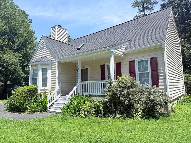 Building Photo - 2604 Tracewood Cir