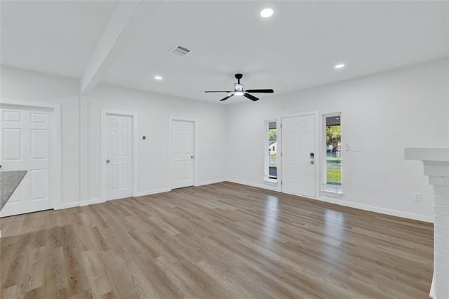 Building Photo - 326 W Rainey St