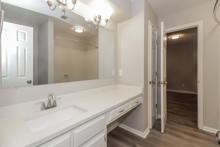 Building Photo - 795 Carianne Cove